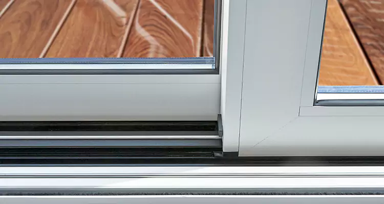 Patio Doors Leaking Water Issue Repair Services in Bradenton, FL